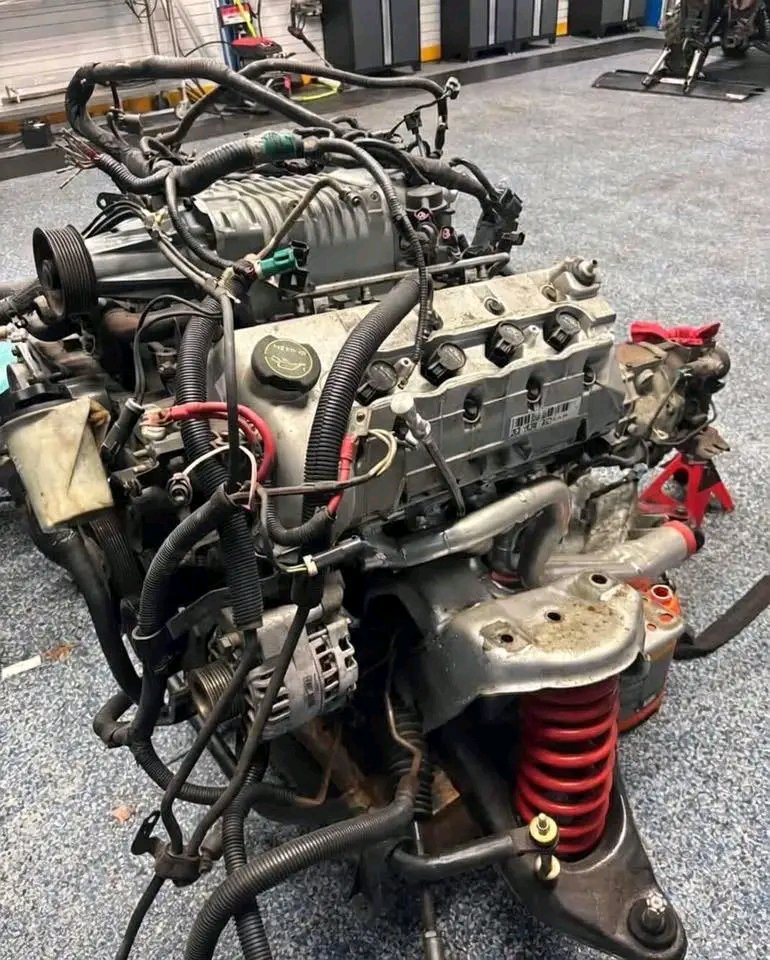 04 Terminator Engine + T56 COMPLETE - Image 6