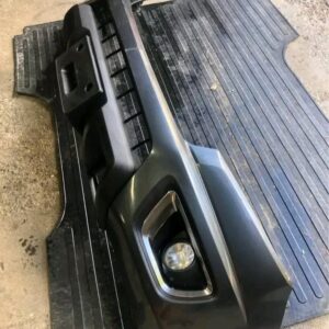 Chevy Colorado Front bumper OEM Gray w fog 2015-20