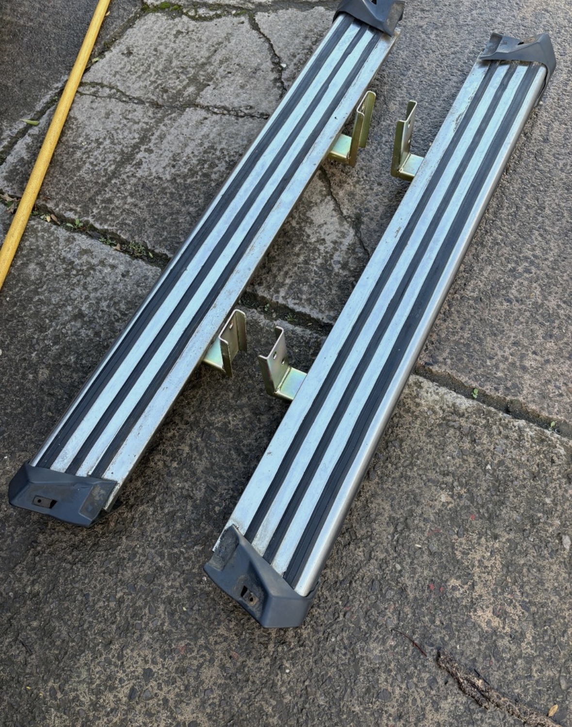 Mercedes g wagon W463 side steps SWB - Image 4