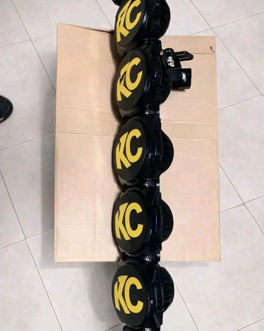 KC HiLiTES Gravity LED Pro6 off-road light components.