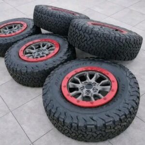 17" Jeep Wrangler 392 Gladiator Rubicon 2021 2022 OEM BEADLOCK wheel rim RED NEW