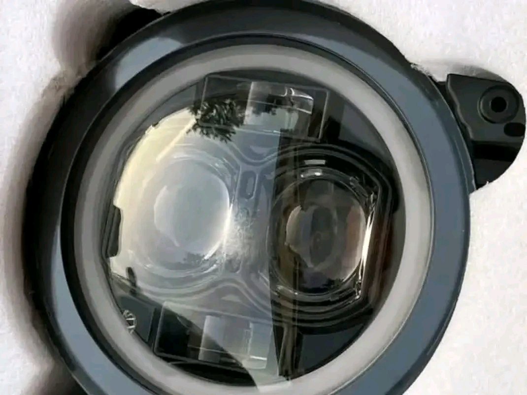 2018+ Jeep Wrangler / Gladiator Headlights - Image 2