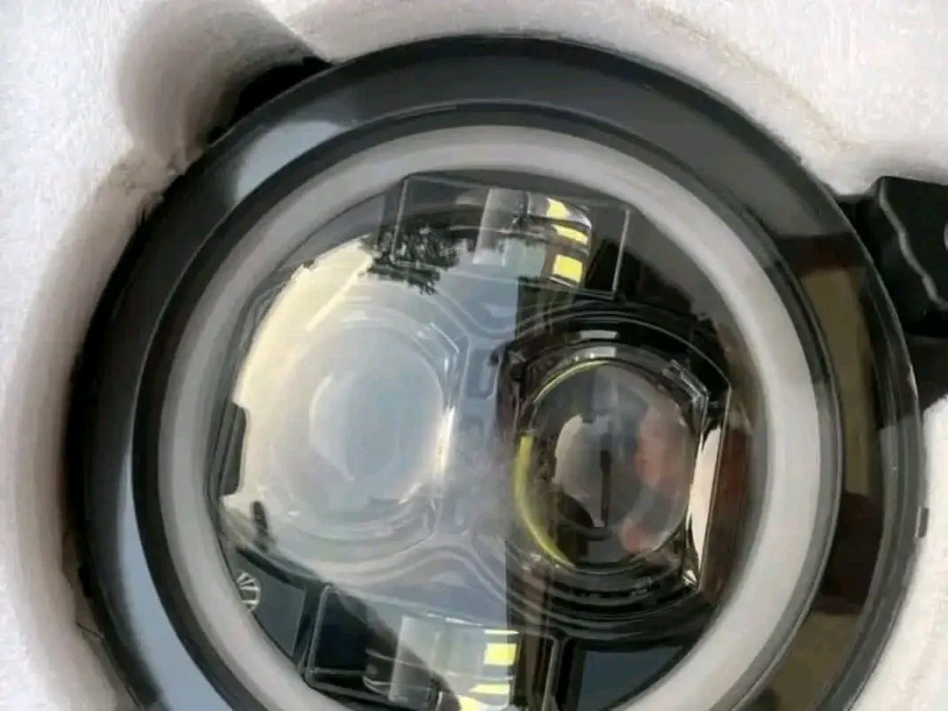 2018+ Jeep Wrangler / Gladiator Headlights - Image 4