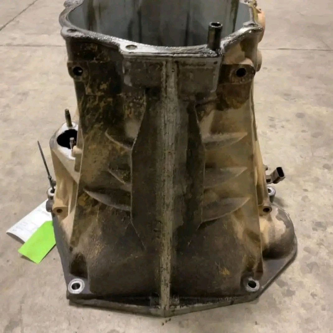 TJ Wrangler 6-Speed Manual Front Transmission Bell Housing (2005–2006) - Image 4
