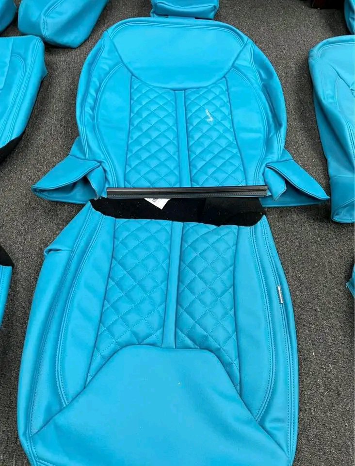 Custom Jeep Wrangler Leather Sests - Image 3
